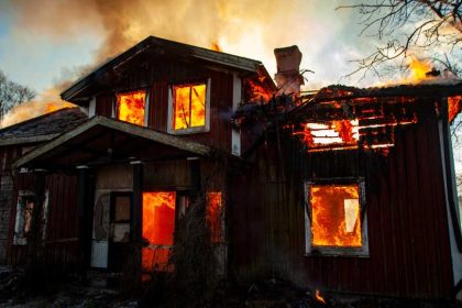 home caught in bushfire in regional Australia