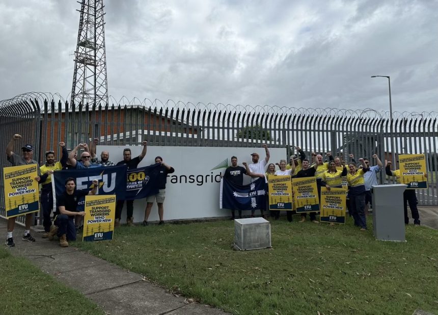 Trangrid workers on strike outside of power station