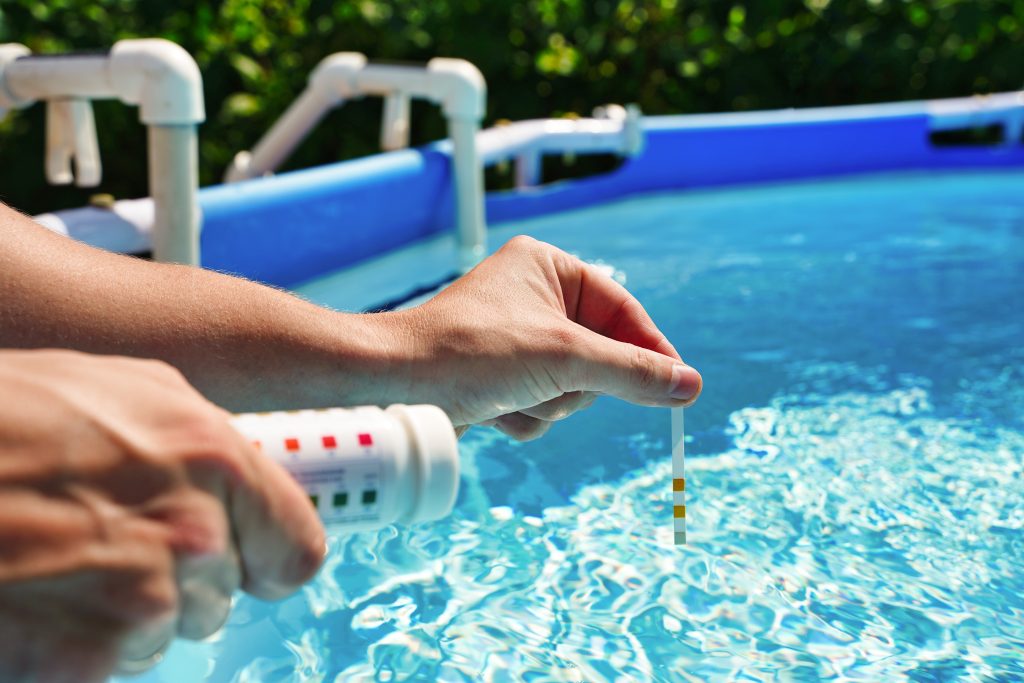 A smart pool can save on the need for manual ph testing