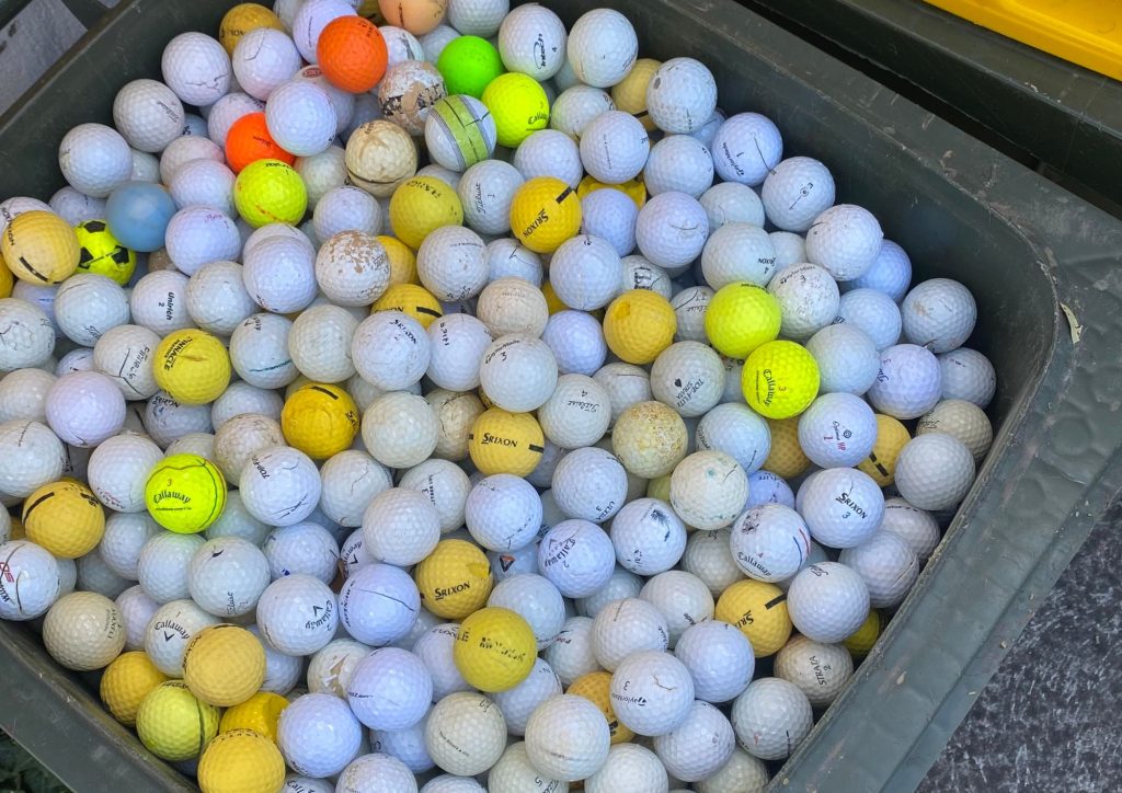 golf balls 