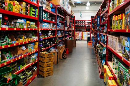 Bunnings aisle