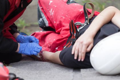 a worker sustains a hand injury